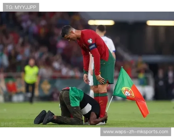 曼联连线配合造出致胜破门瞬间：从传球到终结的黄金三步