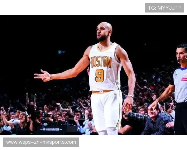 凯尔特人怀特关键三分命中，主场沸腾