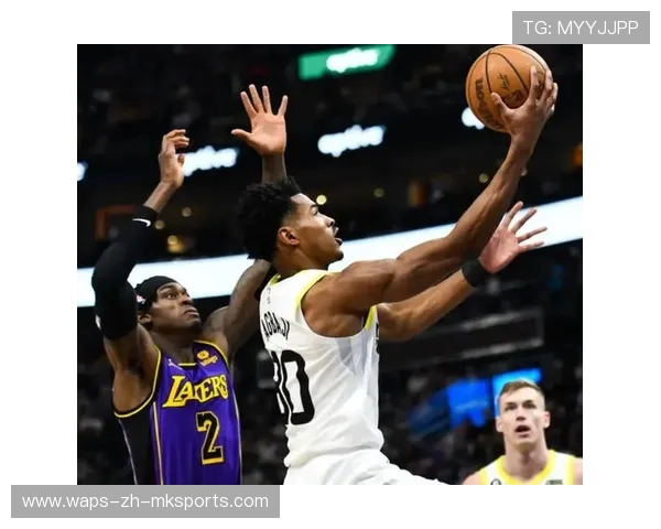 湖人长传快攻一举扭转比赛走势 湖人长传快攻一举扭转比赛走势
